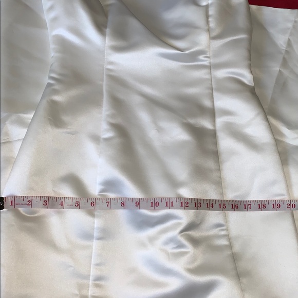 👰🏾♀️Retro•Fabulous•Breakfast @ Tiffany’seque Classic low back wedding dress - Picture 6 of 9